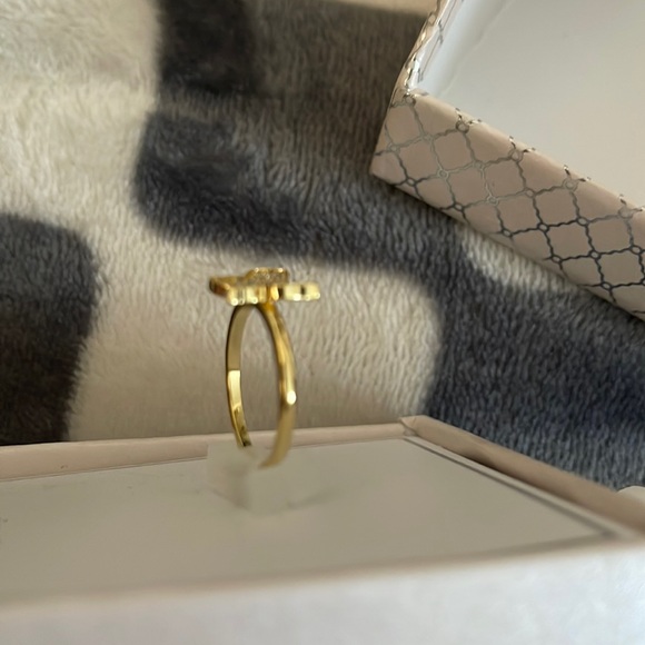 NIB Butterfly Sparkle Ring Size 6 - Picture 3 of 6